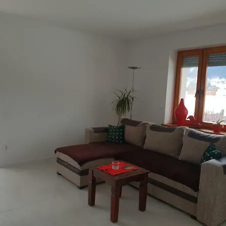 Liliowa Apartment *